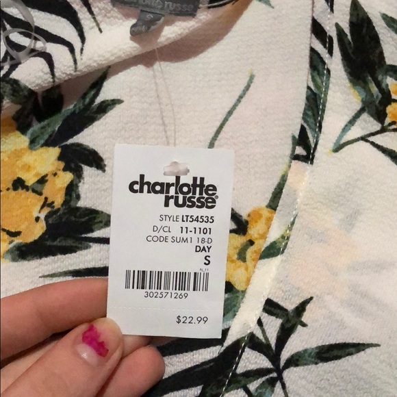 Floral peplum wrap around top- small - Picture 4 of 5